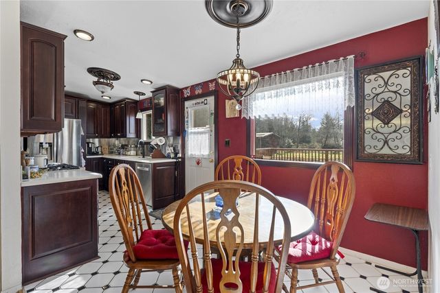 24661 SE 224th Street, Maple Valley, WA 98038