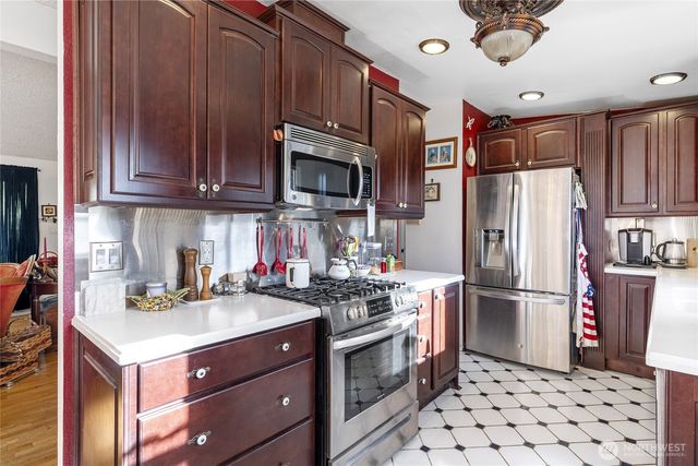 24661 SE 224th Street, Maple Valley, WA 98038