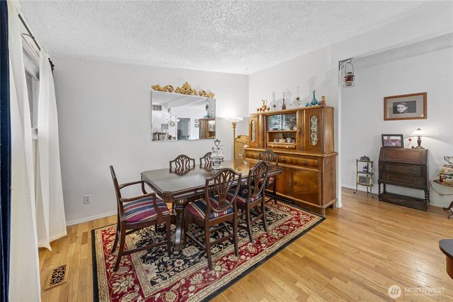 24661 SE 224th Street, Maple Valley, WA 98038