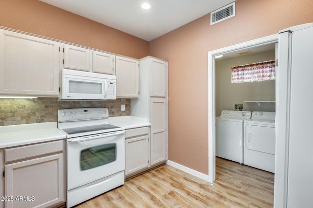 21759 N VERDE RIDGE Drive, Sun City West, AZ 85375