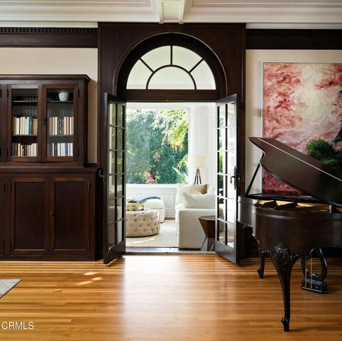 1230 S Oakland Avenue, Pasadena, CA 91106