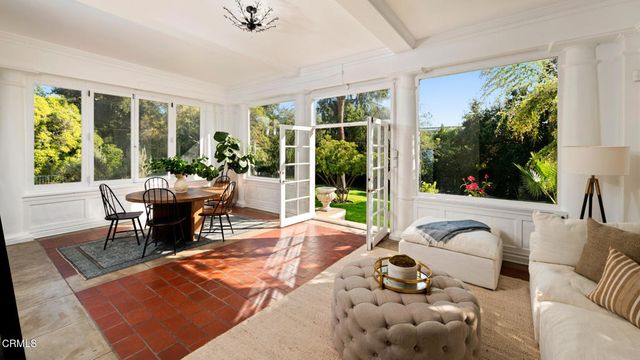 1230 S Oakland Avenue, Pasadena, CA 91106