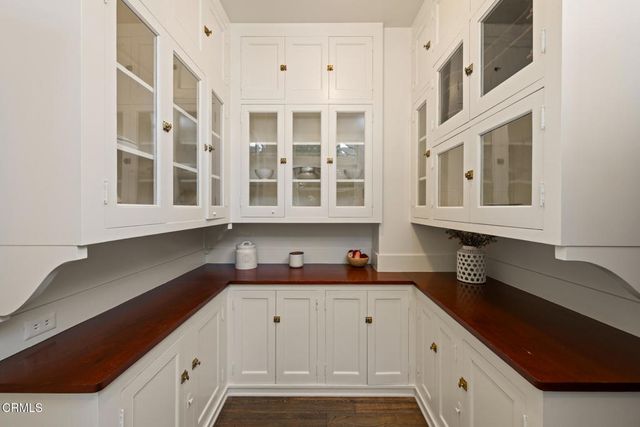 1230 S Oakland Avenue, Pasadena, CA 91106