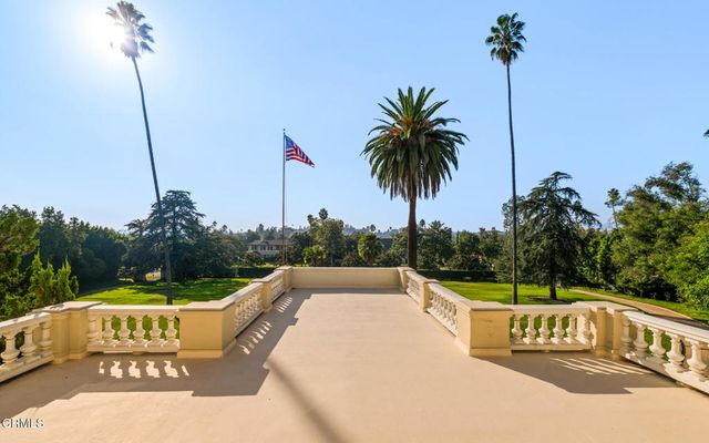 1230 S Oakland Avenue, Pasadena, CA 91106