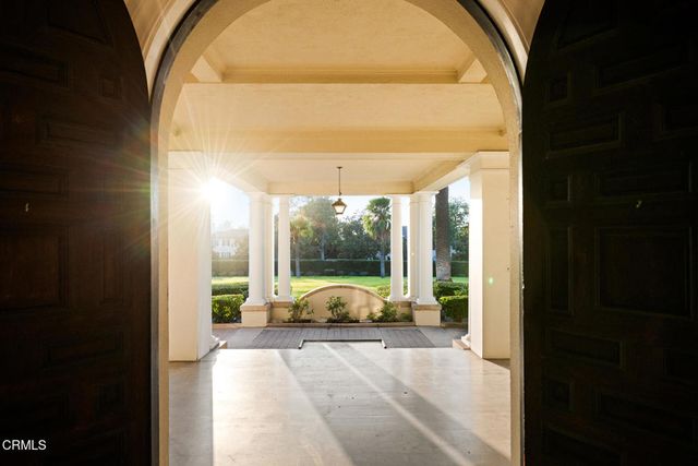 1230 S Oakland Avenue, Pasadena, CA 91106