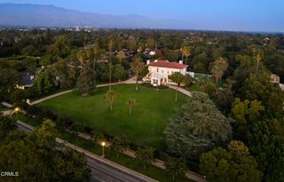 1230 S Oakland Avenue, Pasadena, CA 91106