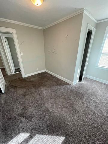 19156 Waltham Street, Detroit, MI 48205