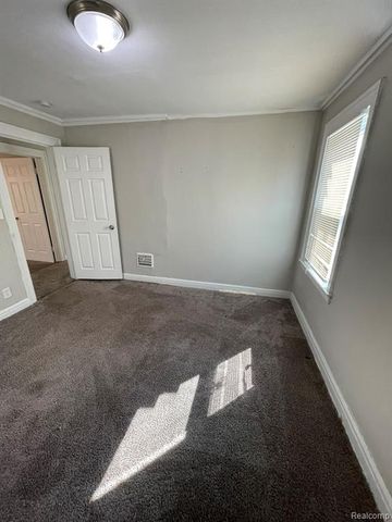 19156 Waltham Street, Detroit, MI 48205