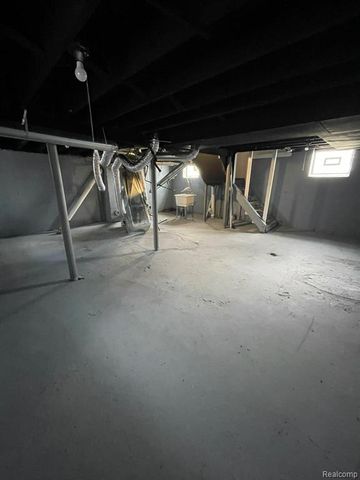 19156 Waltham Street, Detroit, MI 48205