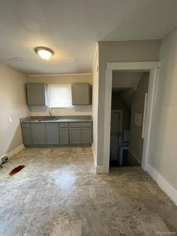 19156 Waltham Street, Detroit, MI 48205