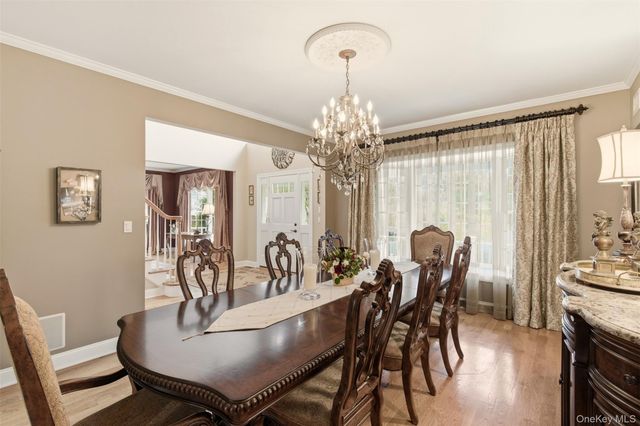 36 Rose Court, Northport, NY 11768