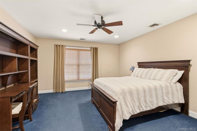 36 Rose Court, Northport, NY 11768