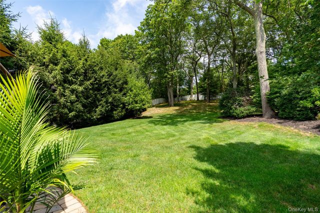 36 Rose Court, Northport, NY 11768