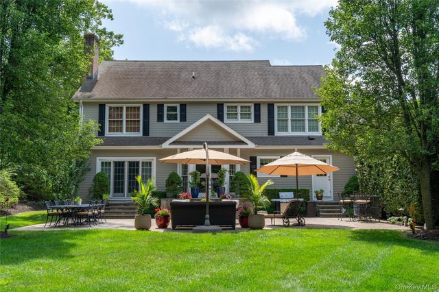 36 Rose Court, Northport, NY 11768