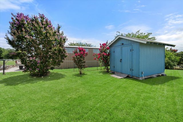 336 Arrowhead Street, Fort Worth, TX 76108