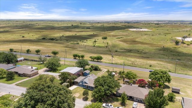 336 Arrowhead Street, Fort Worth, TX 76108