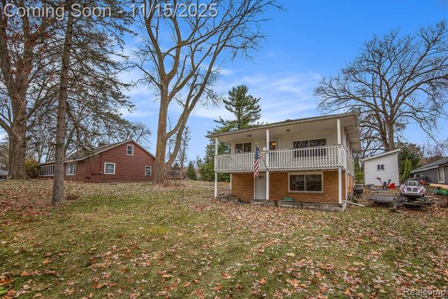 2080 Dunwoodie Street, Ortonville, MI 48462