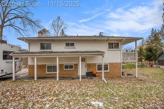 2080 Dunwoodie Street, Ortonville, MI 48462