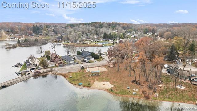 2080 Dunwoodie Street, Ortonville, MI 48462