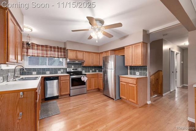 2080 Dunwoodie Street, Ortonville, MI 48462