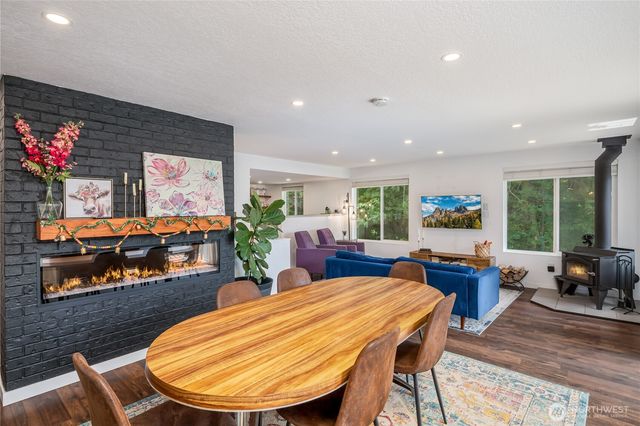 2097 Gull Way, Camano Island, WA 98282