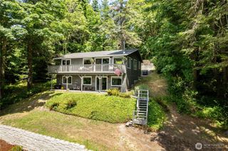 2097 Gull Way, Camano Island, WA 98282