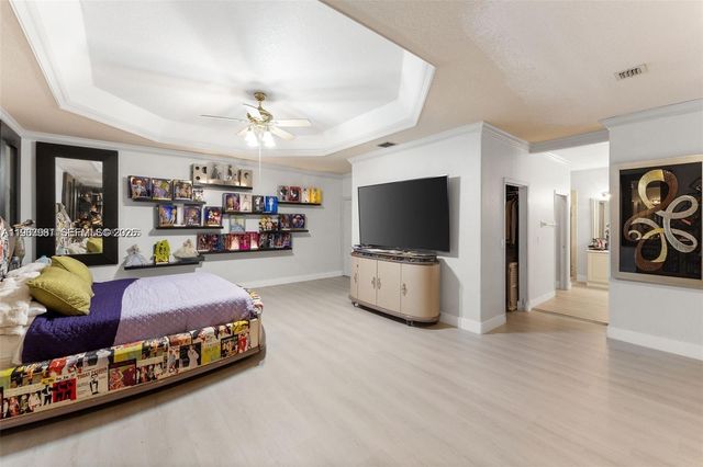 15255 SW 21st Pl, Miramar, FL 33027