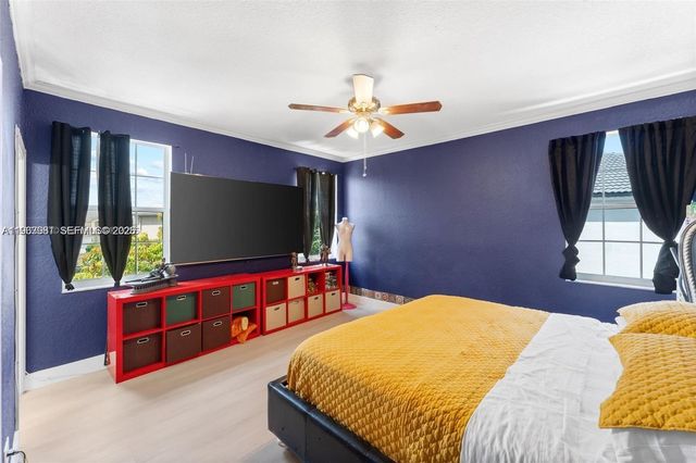 15255 SW 21st Pl, Miramar, FL 33027