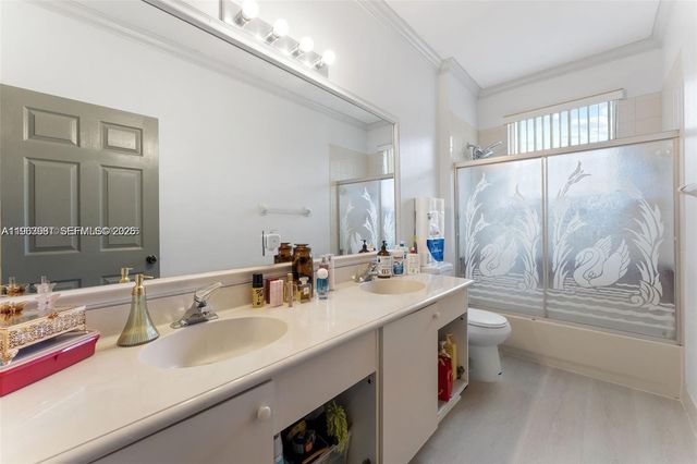 15255 SW 21st Pl, Miramar, FL 33027