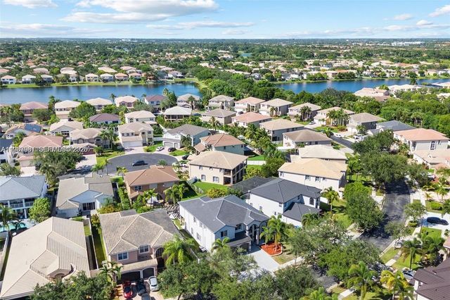 15255 SW 21st Pl, Miramar, FL 33027