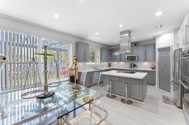 15255 SW 21st Pl, Miramar, FL 33027