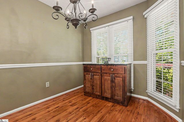 103 Walker Way Road, Simpsonville, SC 29681