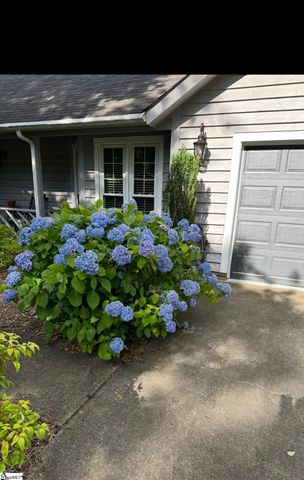 103 Walker Way Road, Simpsonville, SC 29681