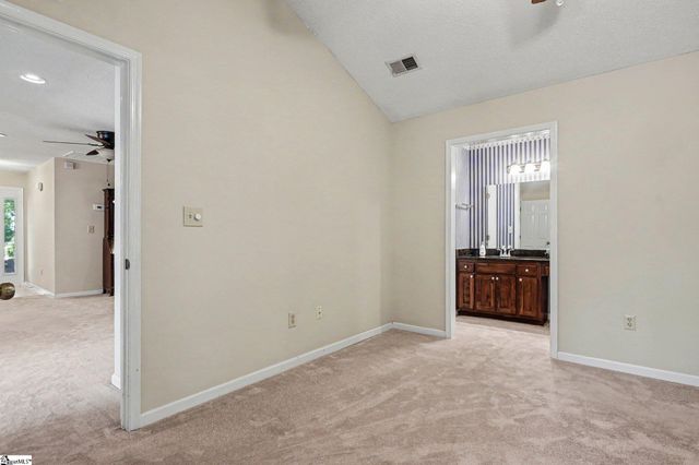 103 Walker Way Road, Simpsonville, SC 29681