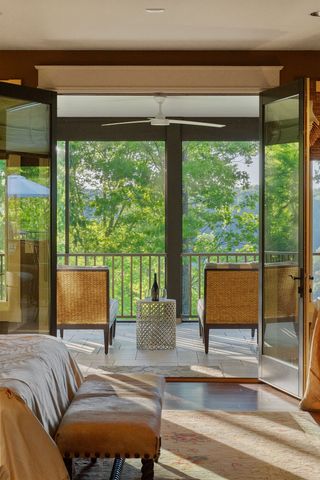 415 Summer Breeze Dr, Smithville, TN 37166