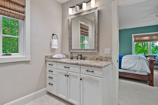 415 Summer Breeze Dr, Smithville, TN 37166