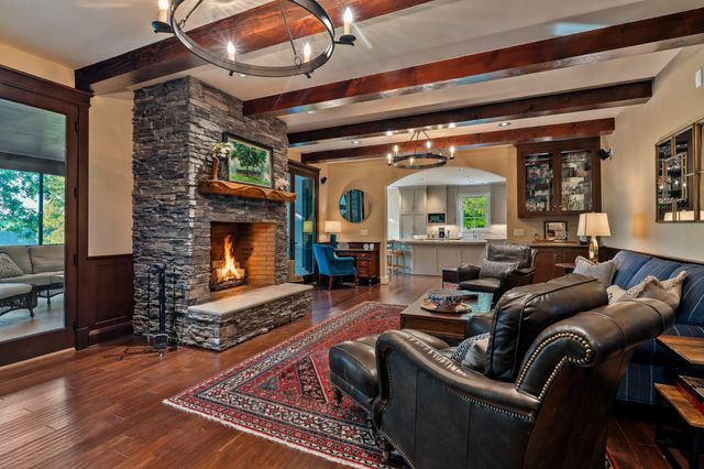 415 Summer Breeze Dr, Smithville, TN 37166