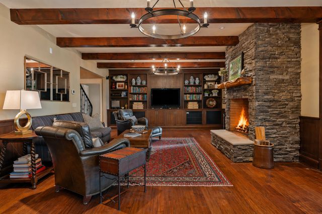 415 Summer Breeze Dr, Smithville, TN 37166