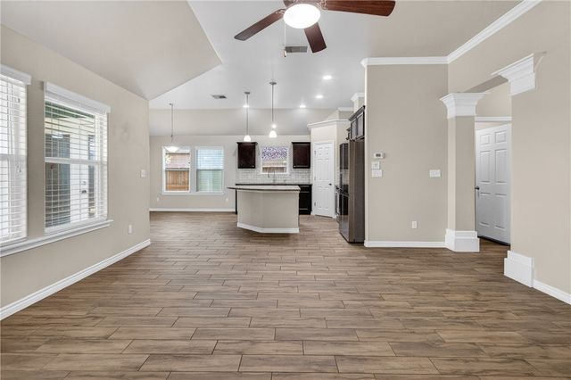 7235 Nuss Dr, Corpus Christi, TX 78414