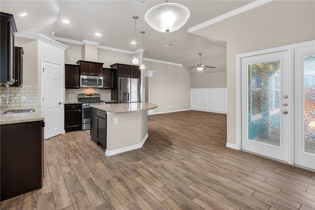 7235 Nuss Dr, Corpus Christi, TX 78414