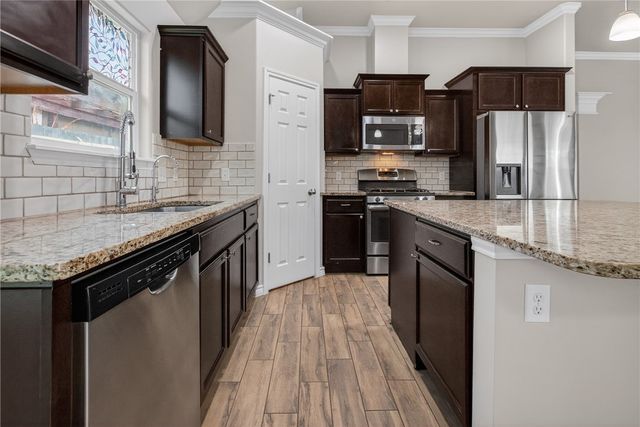 7235 Nuss Dr, Corpus Christi, TX 78414