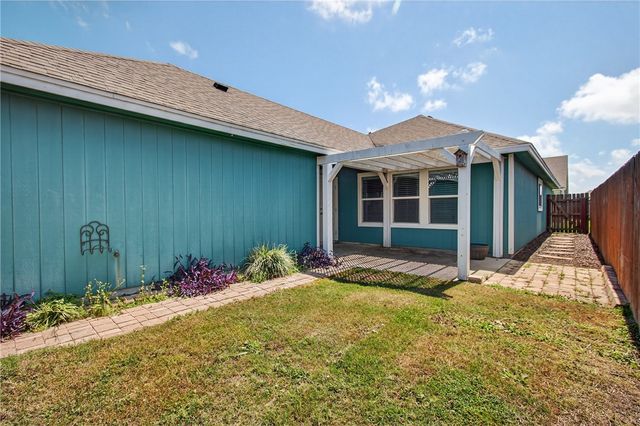 7235 Nuss Dr, Corpus Christi, TX 78414