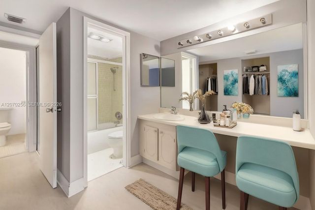 20100 W Country Club Drive 403, Aventura, FL 33180