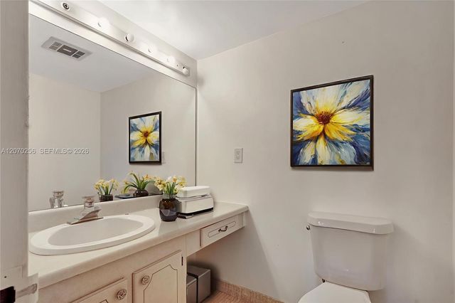 20100 W Country Club Drive 403, Aventura, FL 33180