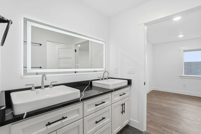 16810 E Baldwin Ave, Spokane Valley, WA 99016