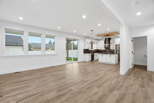 16810 E Baldwin Ave, Spokane Valley, WA 99016