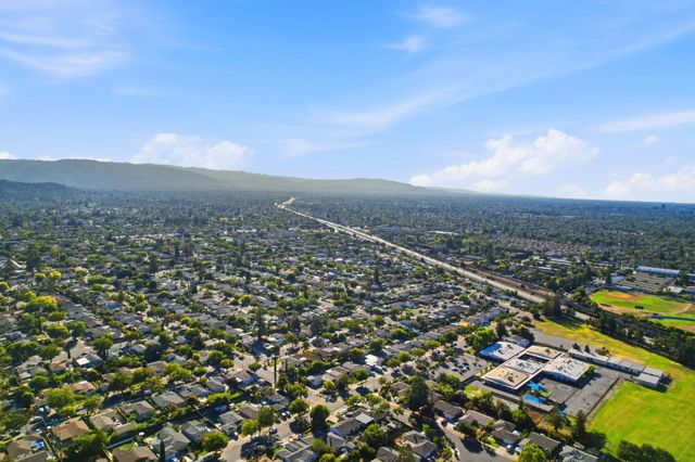 5256 Dent Avenue, San Jose, CA 95118
