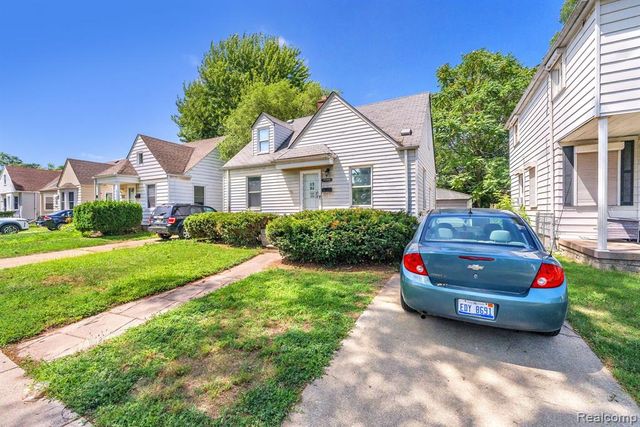25948 Mcdonald Street, Dearborn Heights, MI 48125