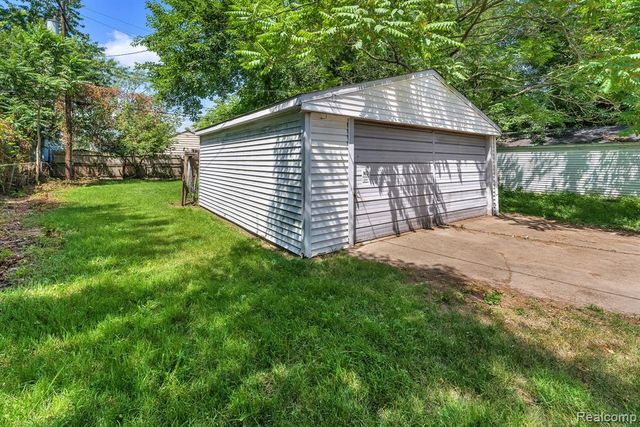 25948 Mcdonald Street, Dearborn Heights, MI 48125