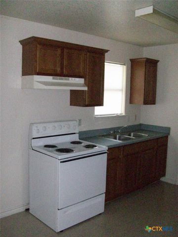 814 S Martin Luther King Jr Drive, Temple, TX 76504